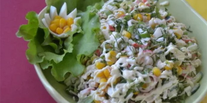 Салат из капусты, крабовых палочек и кукурузы - пошаговые рецепты приготовления с фото