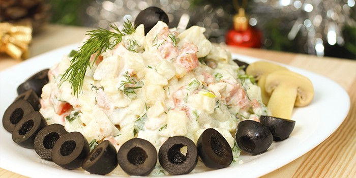 Какие салаты приготовить на Новый 2018 год - пошаговые рецепты необычных и вкусных блюд с фото