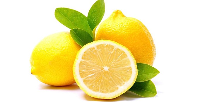 Мед с лимоном - применение в народной медицине при простуде и для иммунитета, в кулинарии и косметологии