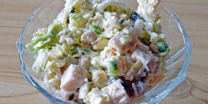 Салат из винограда и курицы - пошаговые рецепты приготовления Тиффани, с брусникой, с сыром Фета или Черепаха