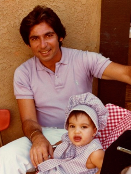 "Мой папа и кузен Андреа": Ким Кардашьян показала редкий снимок двоюродного брата, который для нее как отец