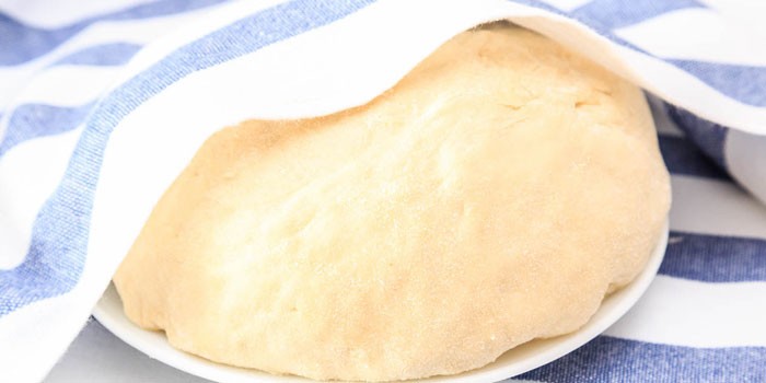 Тесто на кефире с дрожжами для пирожков - пошаговые рецепты приготовления с фото