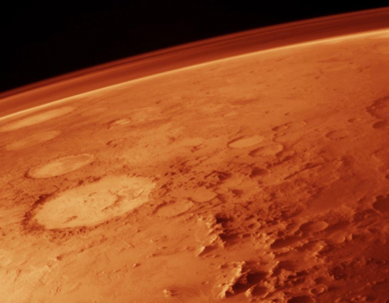 На Марсе были обнаружены большие слои льда