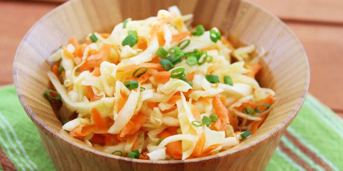 Салат из капусты с уксусом и сахаром - пошаговые рецепты приготовления с морковью, яблоками, болгарским перцем