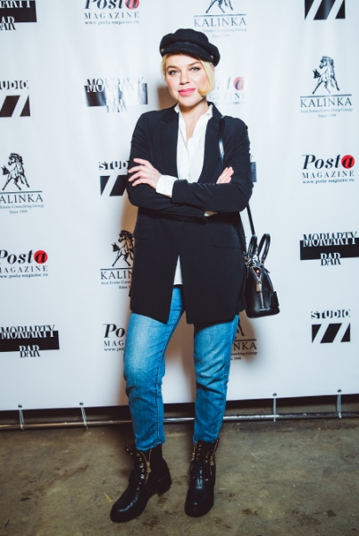 Андрей Звягинцев поддержал жену Анну Матвееву на открытии ее фотовыставки "Левиафан. Процесс. Ретроспектива"