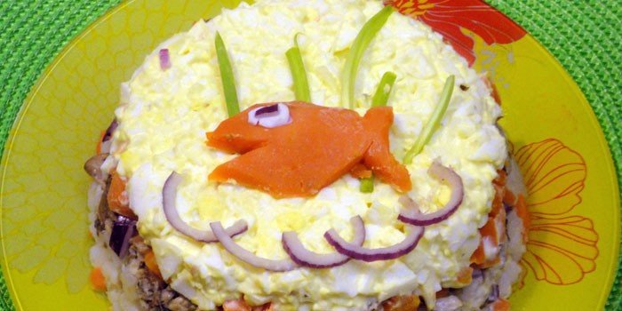 Салат из скумбрии - лучшие пошаговые рецепты приготовления закуски в домашних условиях с фото