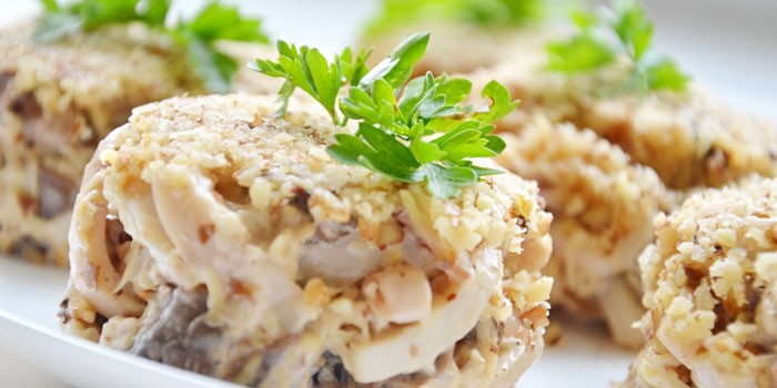 Салат с кальмарами и кукурузой - рецепт