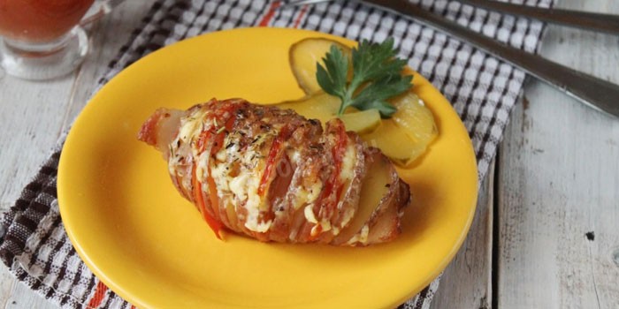 Картофель с беконом - как приготовить запеченный в духовке по пошаговым рецептам с фото
