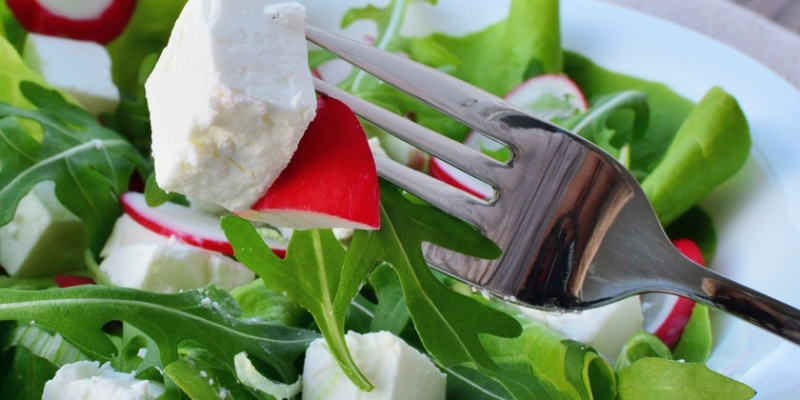 Салат с редиской - как правильно и вкусно приготовить в домашних условиях по пошаговым рецептам с фото
