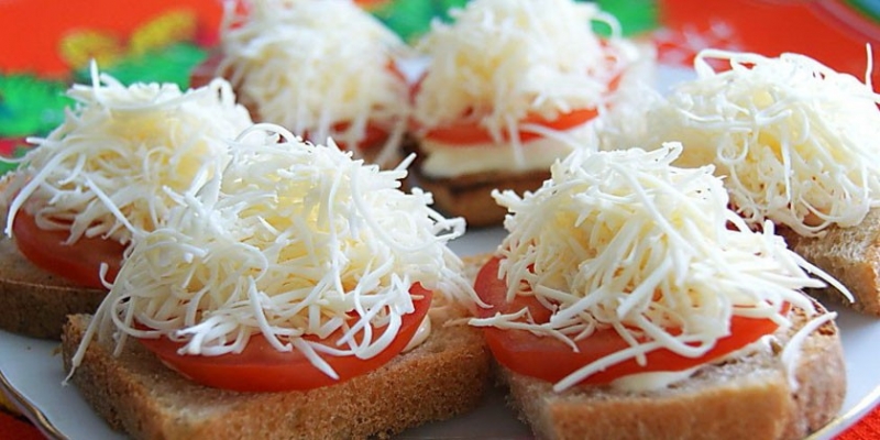 Бутерброды с помидорами - рецепты приготовления вкусной закуски
