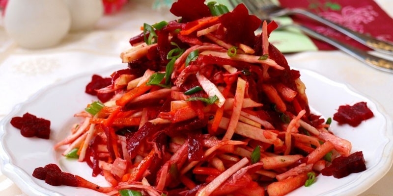 Салат из стебля сельдерея - пошаговые рецепты приготовления полезного блюда в домашних условиях с фото