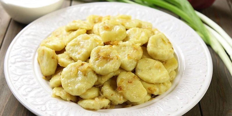 Ленивые вареники с картошкой - как приготовить сытное блюдо в домашних условиях по пошаговым рецептам с фото