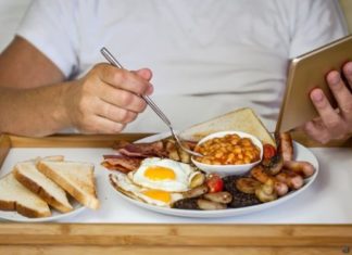 5 продуктов, опасных для красоты