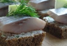 Бутерброды из селедки: рецепты для праздничного стола