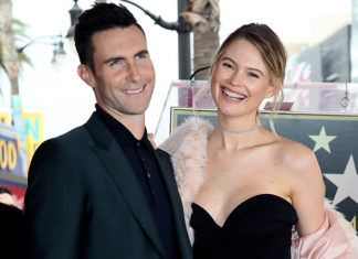 Адам Ливайн и Бехати Принслу поделились первым фото новорожденной дочери