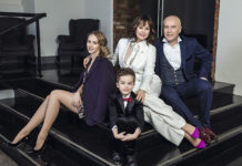 Ольга Кабо в 50 лет собралась в космос: репортаж HELLO! c юбилея актрисы