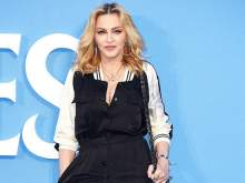Мадонна в свои 60 лет показала интимное фото в прозрачном белье