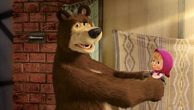 Сценарист "Симпсонов" не увидел пропаганды в мультфильме "Маша и Медведь" 