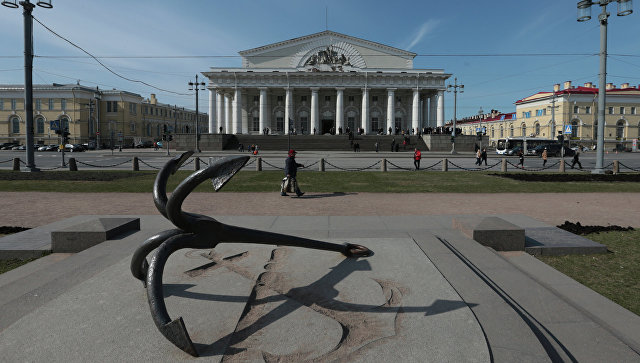 Эрмитаж ищет подрядчика реставрации здания Биржи в Петербурге 