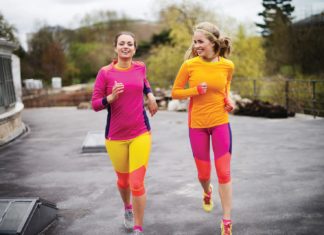 Одежда для фитнеса: список покупок