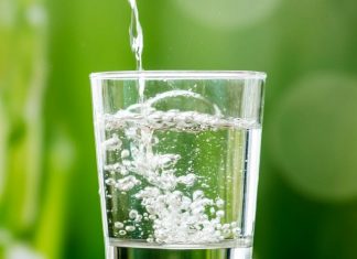 При каких заболевания назначается лечебная вода?