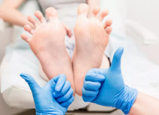 Здоровье и красота: какую косметику для педикюра используют подологи