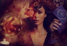 Таро и Психология: Погружение в Зеркало Сознания