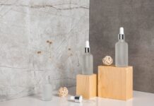 Искусственный камень в интерьере: преимущества, особенности применения и стильные решения